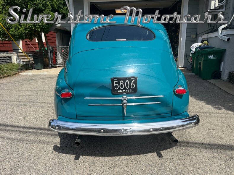 1946 Ford Super Deluxe