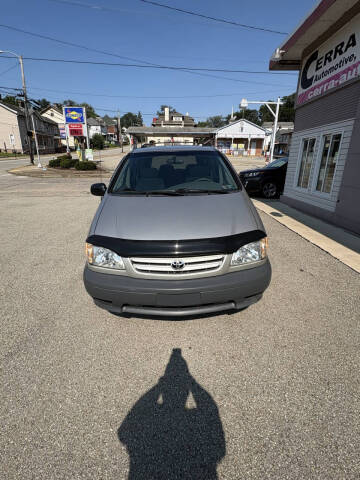 2003 Toyota Sienna CE