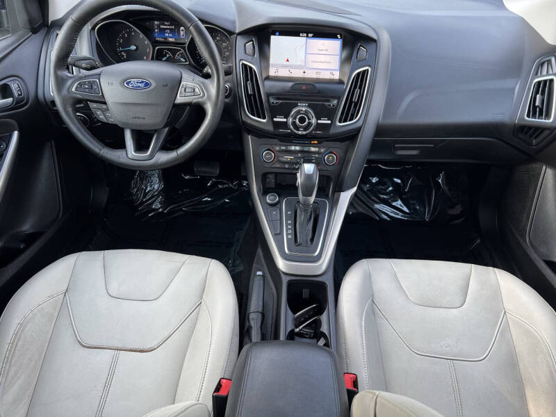 2017 Ford Focus Titanium