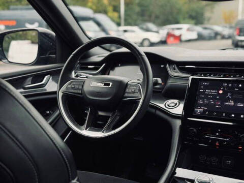 2022 Jeep Grand Cherokee Altitude