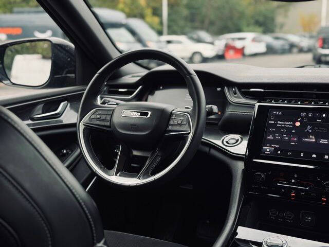 2022 Jeep Grand Cherokee Altitude