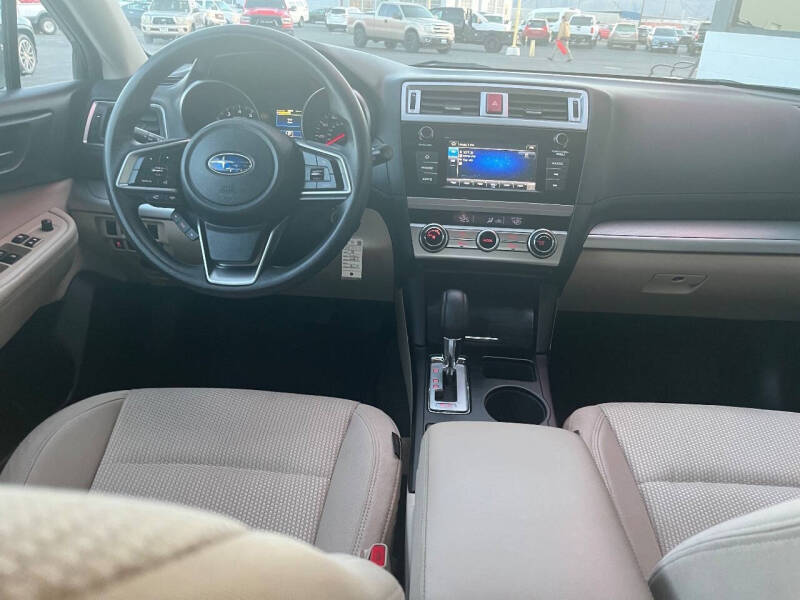 2018 Subaru Outback 2.5i