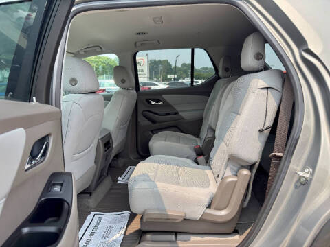 2018 Chevrolet Traverse LT Cloth