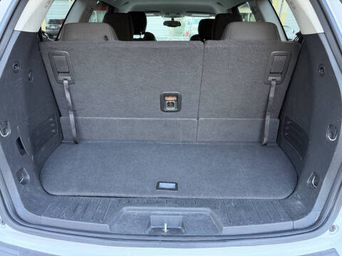 2017 Chevrolet Traverse LT