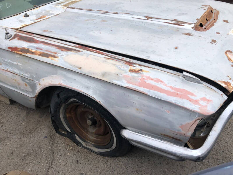 1964 Ford Thunderbird