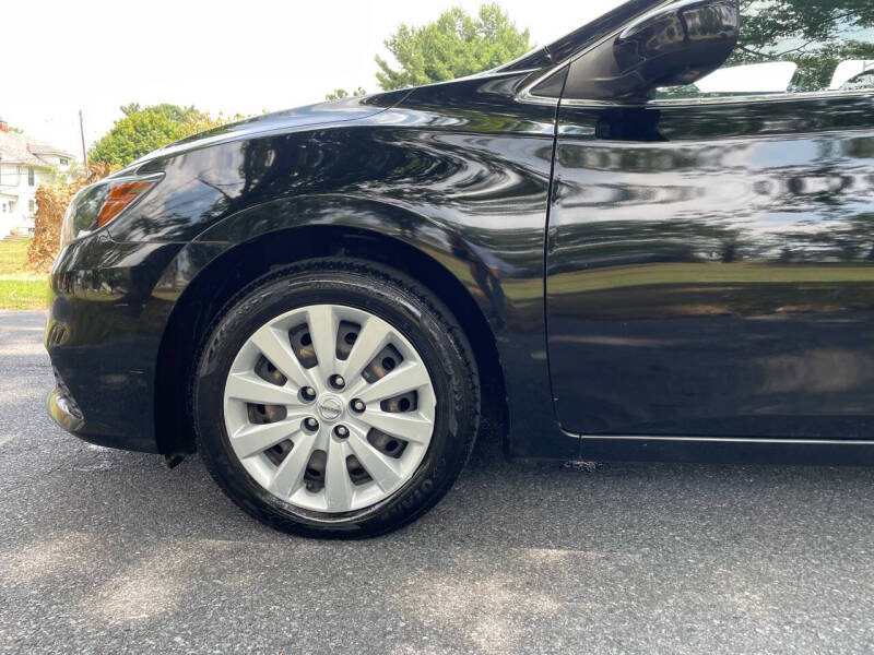 2017 Nissan Sentra SV photo 8