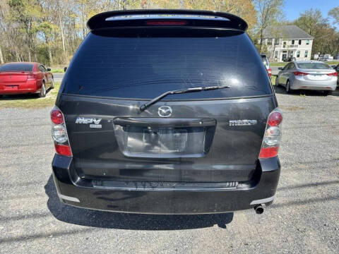 2005 Mazda MPV