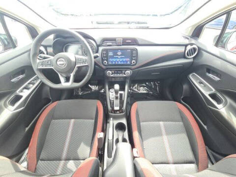 2025 Nissan Versa SR