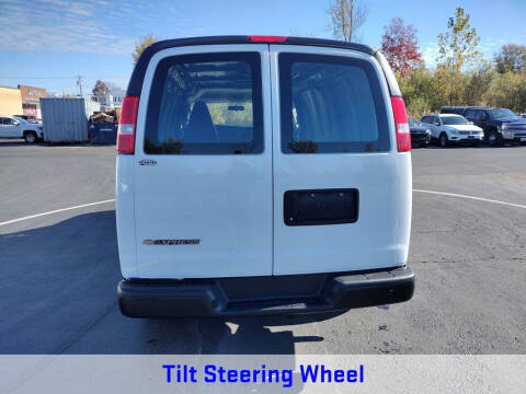 2025 Chevrolet Express 2500