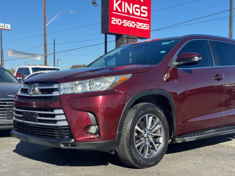 2017 Toyota Highlander SE