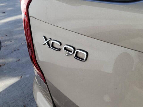 2024 Volvo XC90 B5 Core Bright Theme