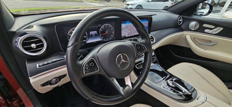 2017 Mercedes-Benz E-Class E 300 4MATIC