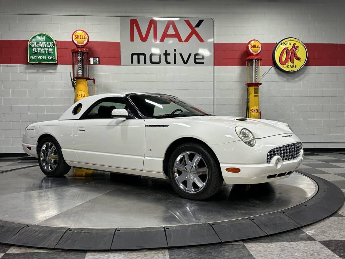 2003 Ford Thunderbird 1
