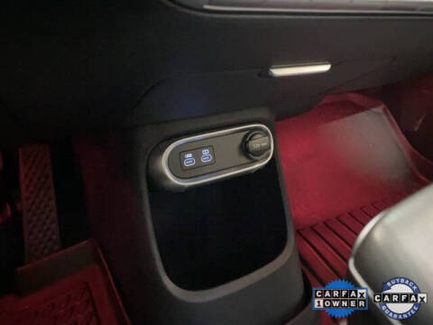 2024 Genesis GV60 Standard