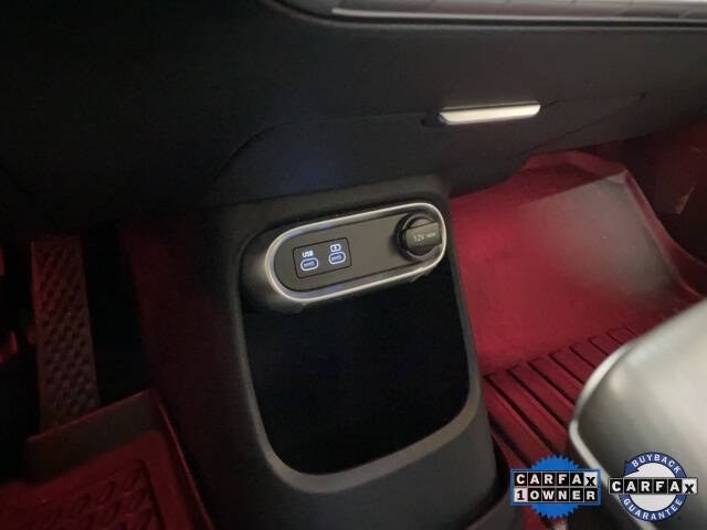 2024 Genesis GV60 Standard