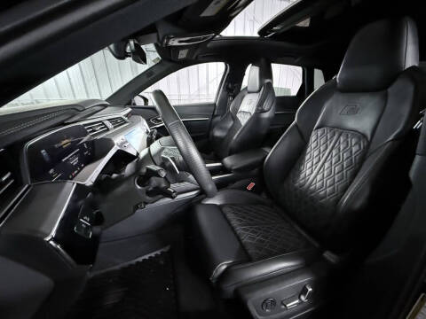 2022 Audi e-tron S quattro Premium Plus