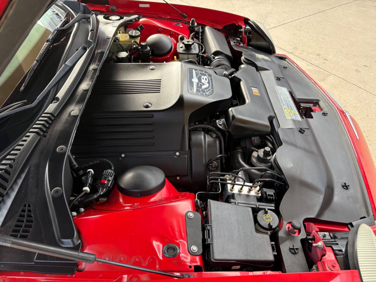 2005 Ford Thunderbird 45