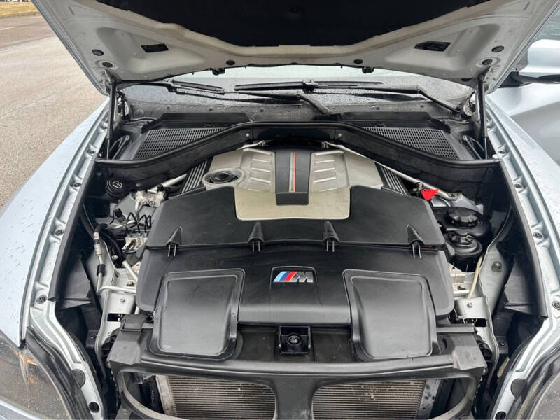 2010 BMW X6 M