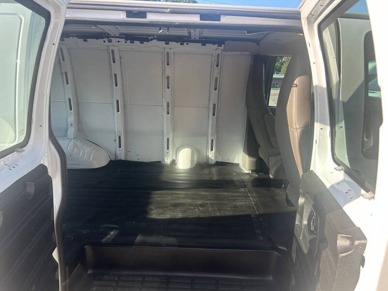 2021 Chevrolet Express 2500