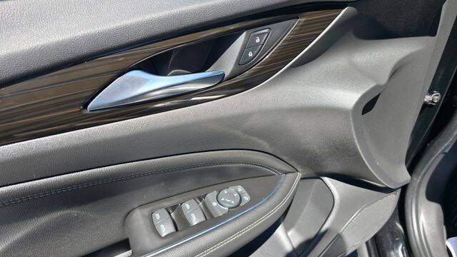 2018 Buick Regal Sportback Essence