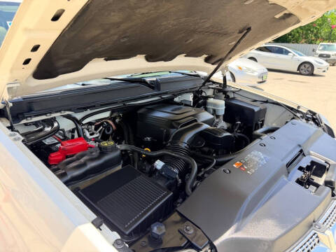 2012 Cadillac Escalade Luxury