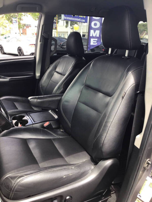 2016 Toyota Sienna SE Premium 8-Passenger