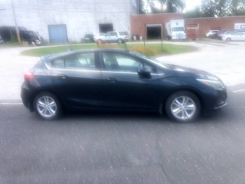 2017 Chevrolet Cruze LT Auto