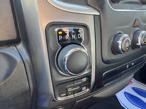 2024 RAM 1500 Classic SLT