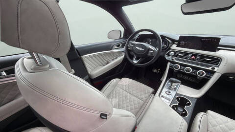 2023 Genesis G70