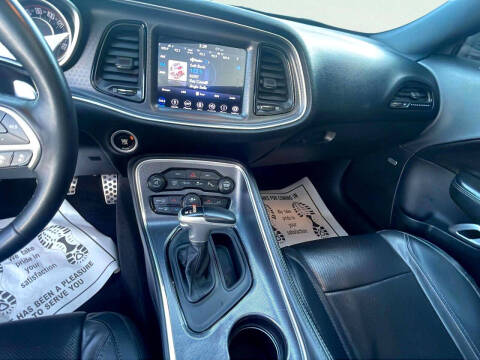 2016 Dodge Challenger SXT