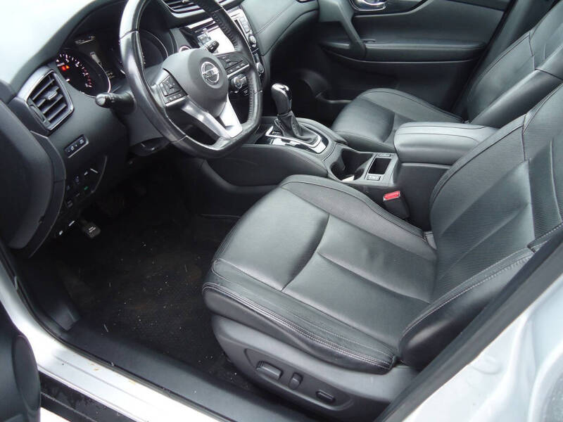 2017 Nissan Rogue SL