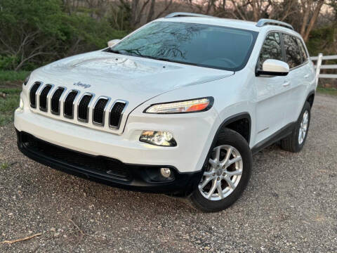 2017 Jeep Cherokee for sale at P M Auto Gallery in De Soto KS
