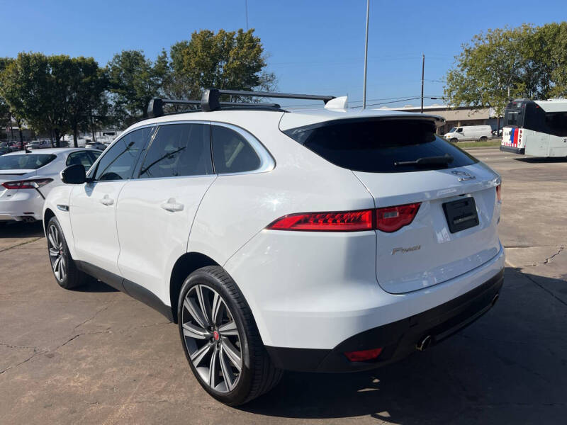 2017 Jaguar F-PACE 35t Prestige