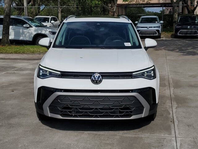 2025 Volkswagen Taos SE