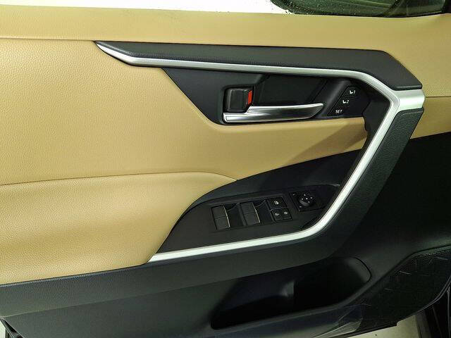 2025 Toyota RAV4 Hybrid XLE Premium