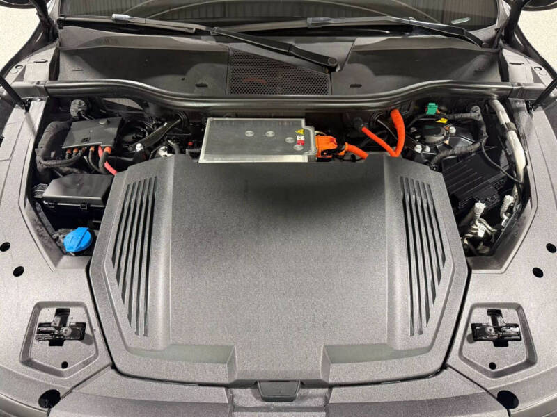 2019 Audi e-tron quattro Premium Plus