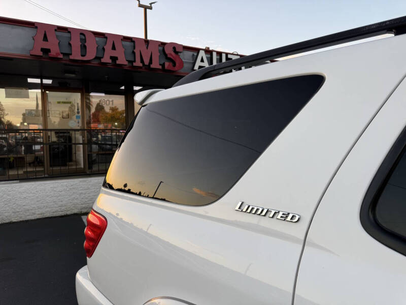 2004 Toyota Sequoia Limited