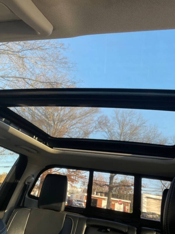 2021 Nissan Titan SL