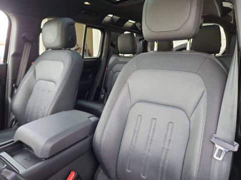 2022 Land Rover Defender 110 X-Dynamic HSE