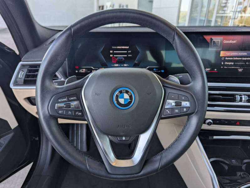 2023 BMW 3 Series 330e