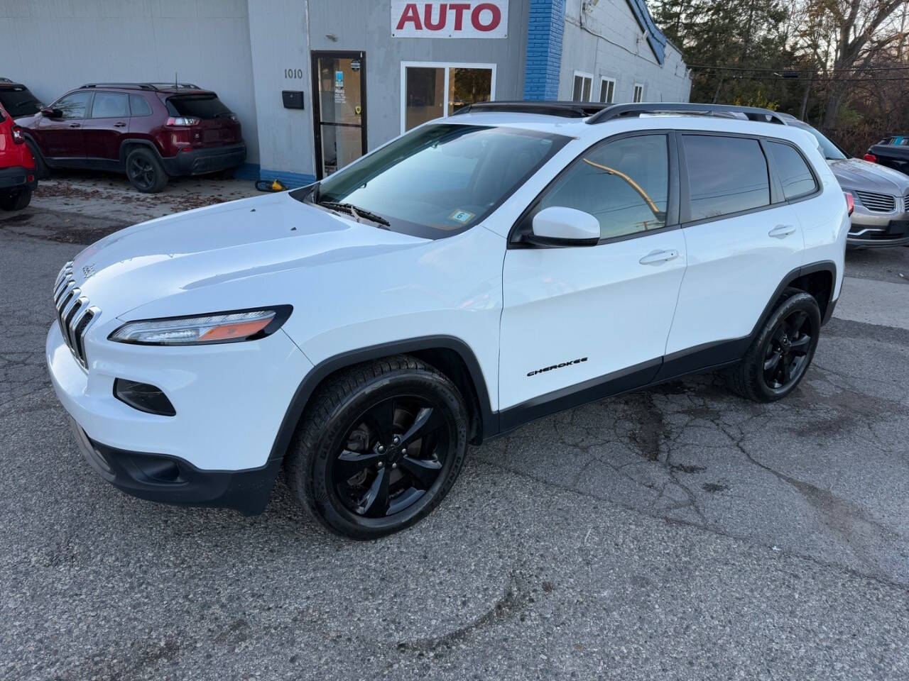 2016 Jeep Cherokee for sale at ONE PRICE AUTO in Mount Clemens, MI