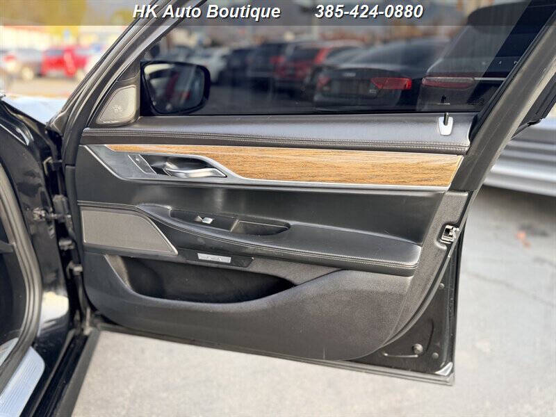 2017 BMW 7 Series 740i