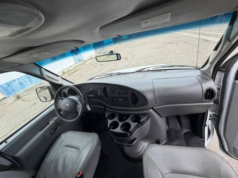 2008 Ford E-Series E-250