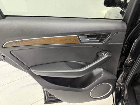 2014 Audi Q5 2.0T quattro Premium Plus