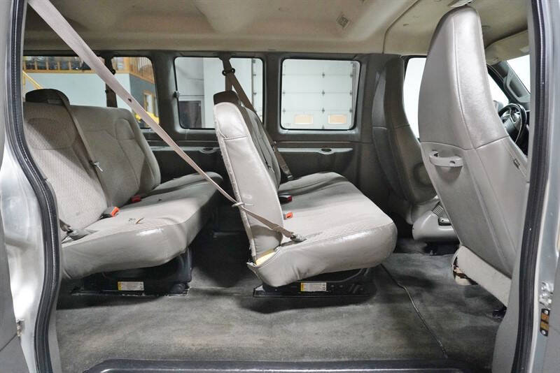 2017 Chevrolet Express LT 3500