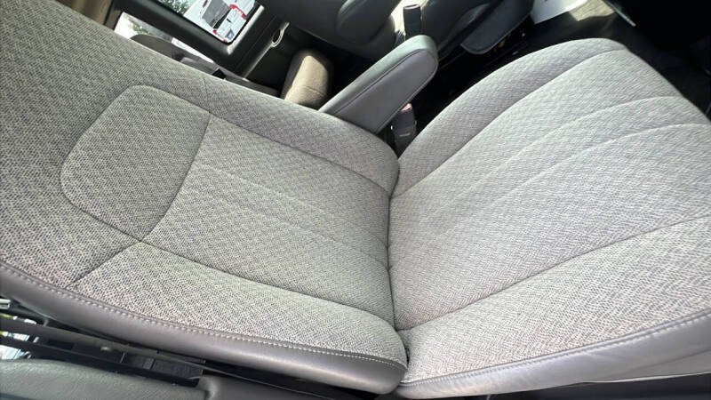 2014 Chevrolet Express LT 2500