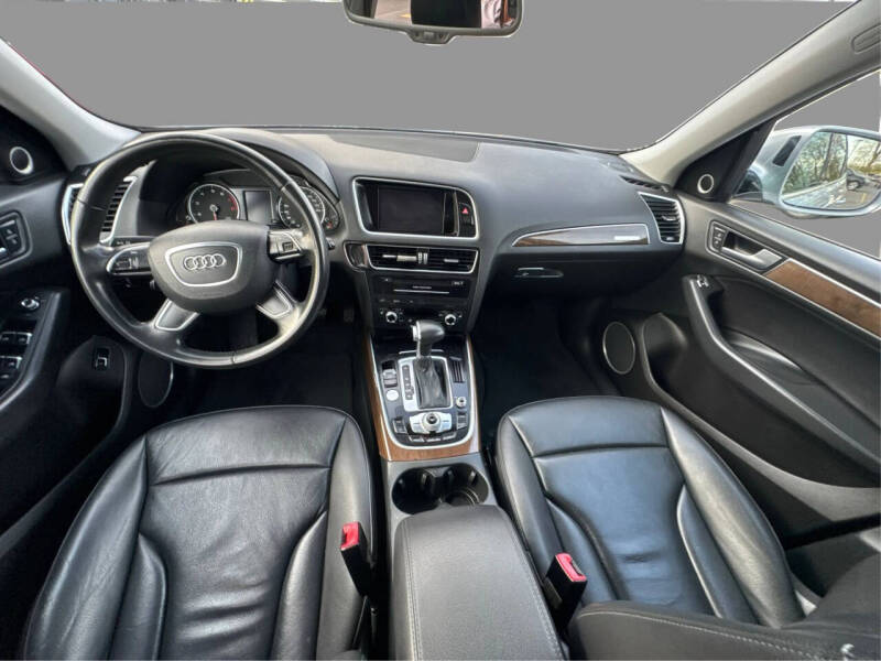 2016 Audi Q5 2.0T quattro Premium Plus