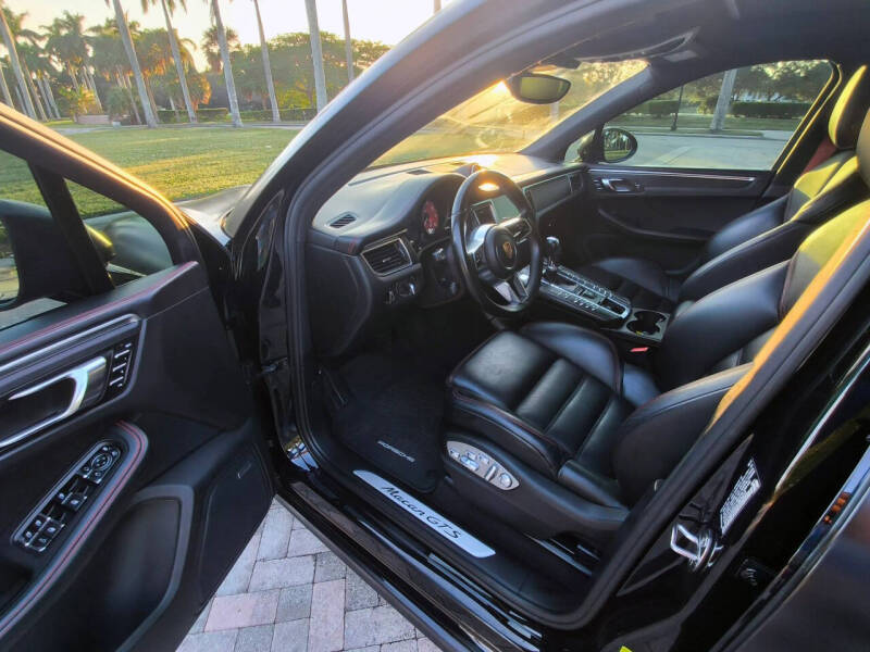 2018 Porsche Macan GTS