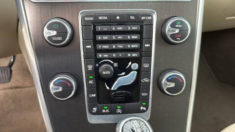 2015 Volvo XC60 T6 Drive-E Premier Plus