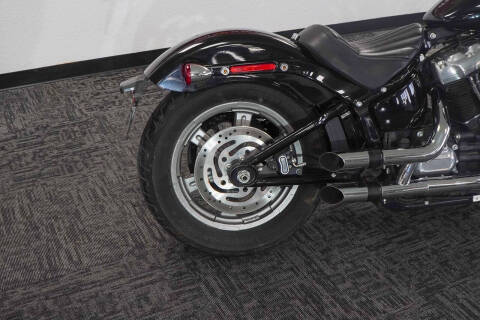 2022 Harley-Davidson Softail Standard